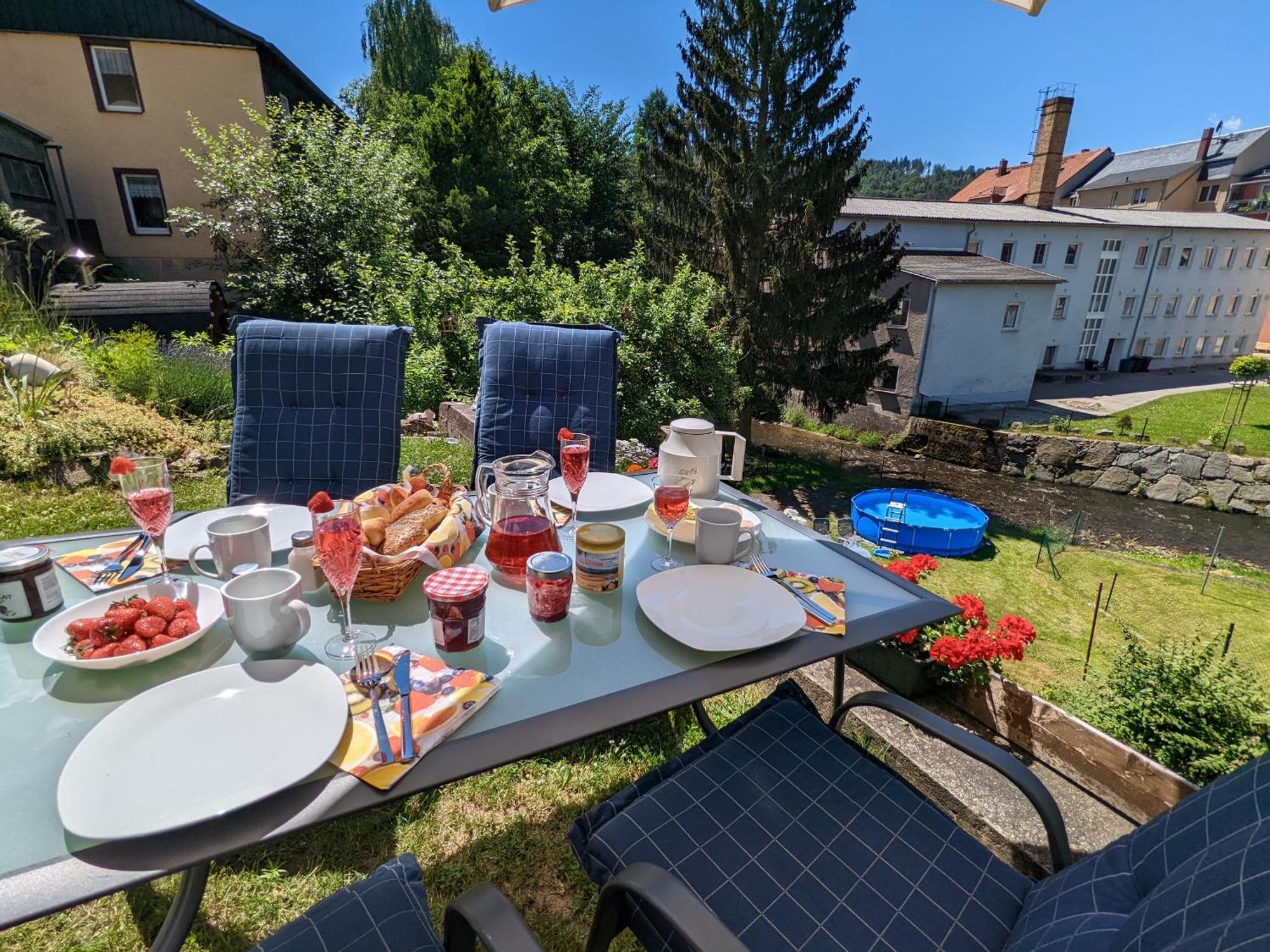 Uo2 - Urlaubsmagie - Garten, Whirlpool, Sauna Apartamento Sebnitz Exterior foto